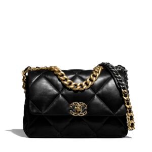 Chanel – Medium (Large) Chanel 19 Flap Bag