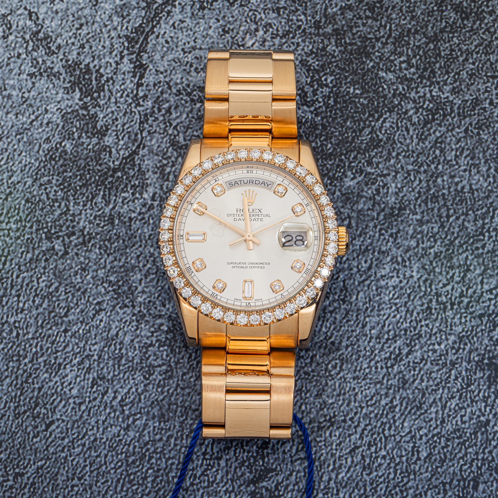 Rolex Day-Date 118205 36mm Everose Gold Silver Diamond Dial Diamond Bezel President - Image 5