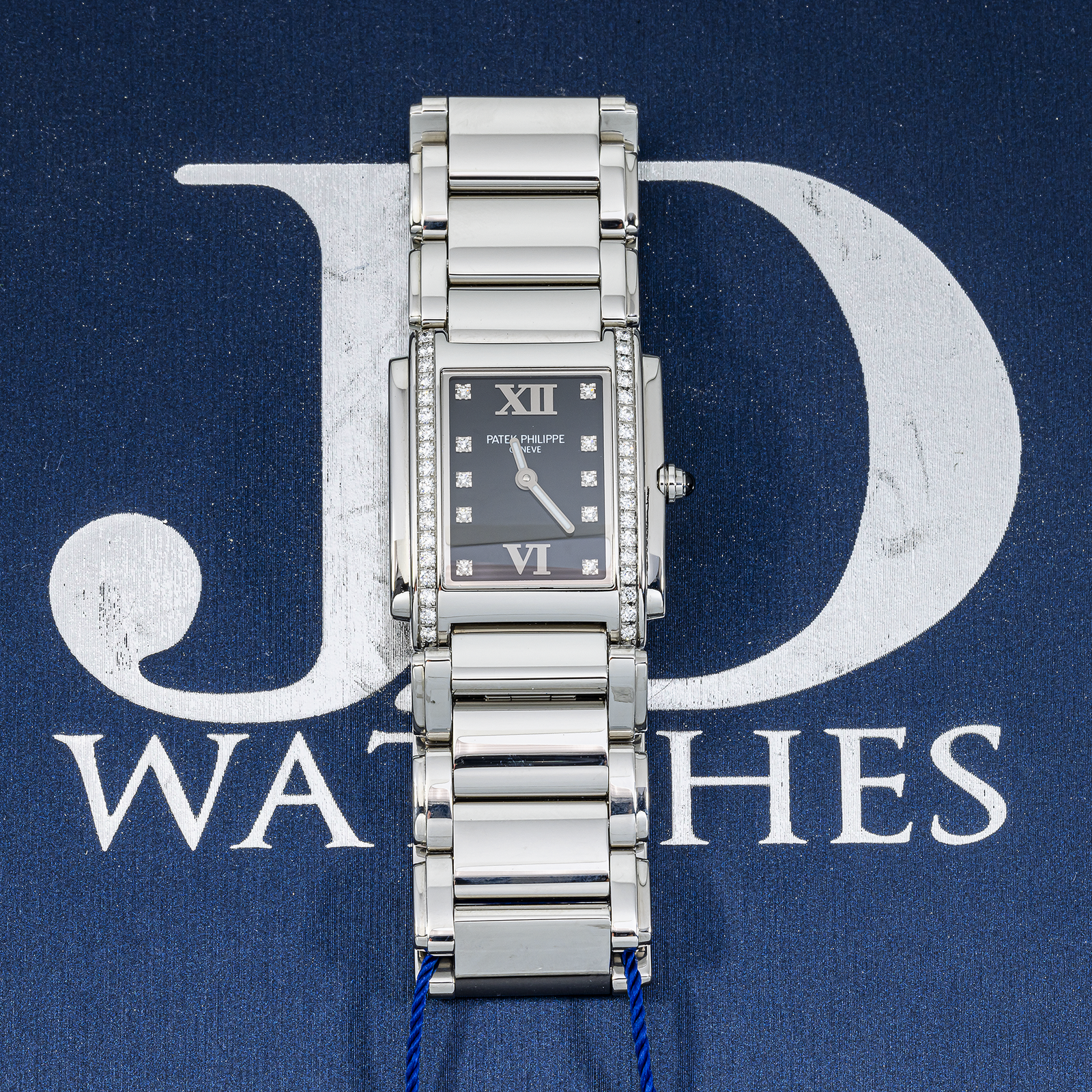 Patek Philippe Twenty4 4910 — Ladies Stainless Steel Diamond Quartz Watch - Image 5