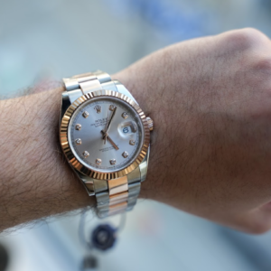 Alternative view of Rolex Datejust 41 Ref. 126331 – Stainless Steel & Everose Gold Sundust Dial Men’s Watch